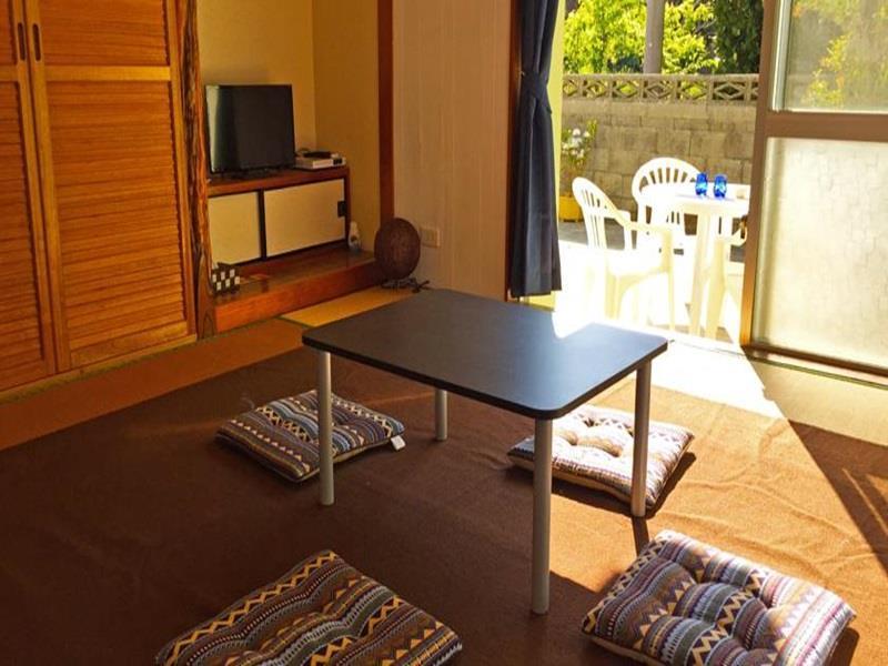 Guesthouse Seagull Village Motobu Bagian luar foto