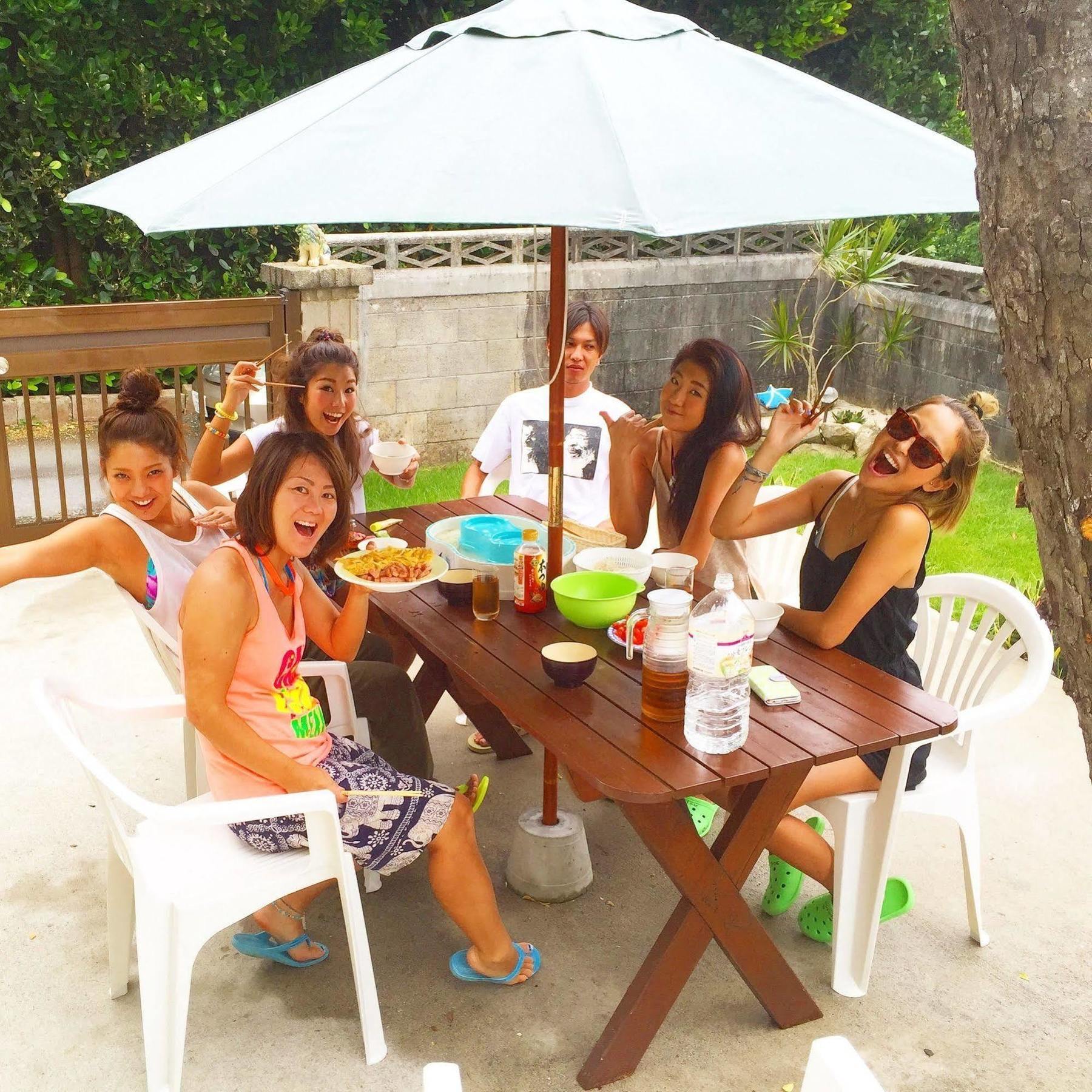 Guesthouse Seagull Village Motobu Bagian luar foto