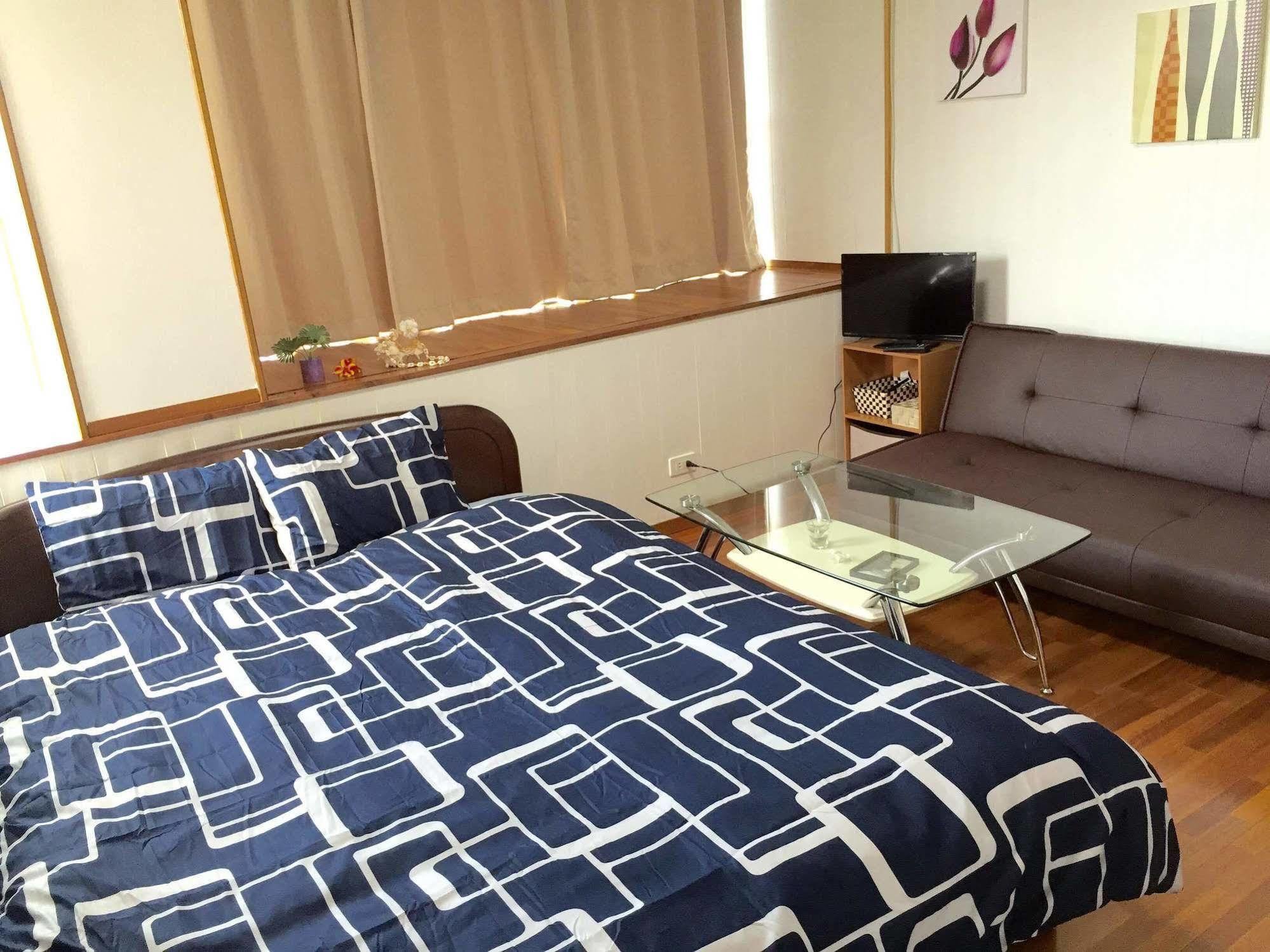 Guesthouse Seagull Village Motobu Bagian luar foto